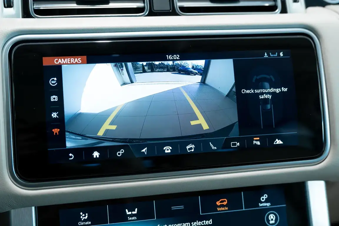 LAND ROVER RANGE ROVER