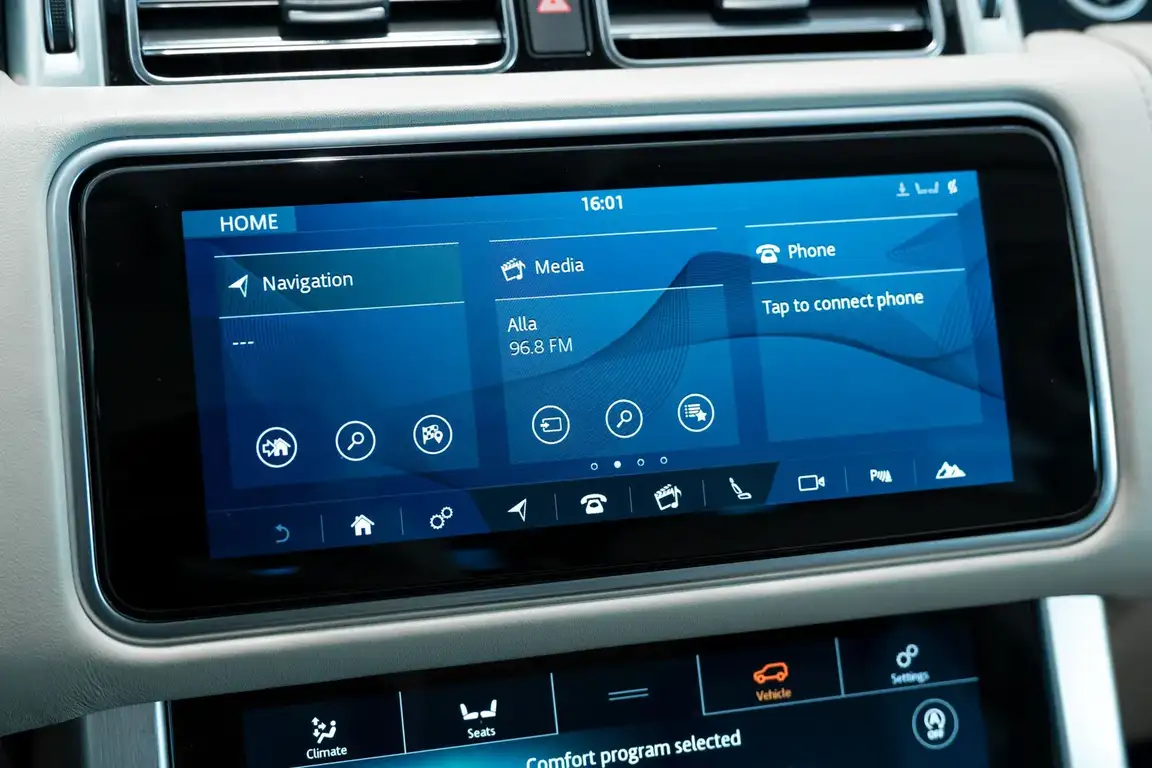 LAND ROVER RANGE ROVER