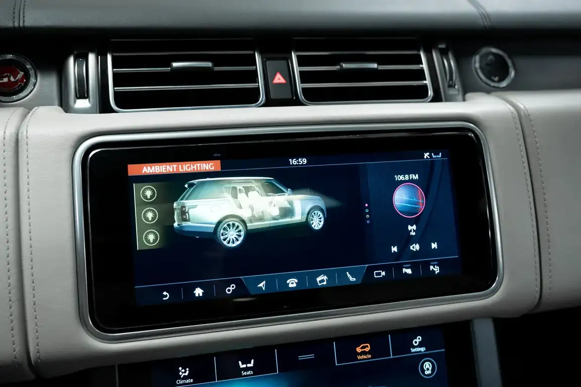 LAND ROVER RANGE ROVER