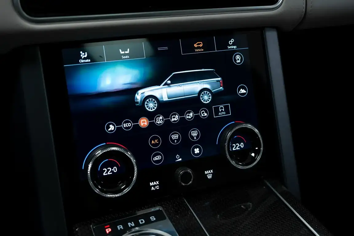 LAND ROVER RANGE ROVER