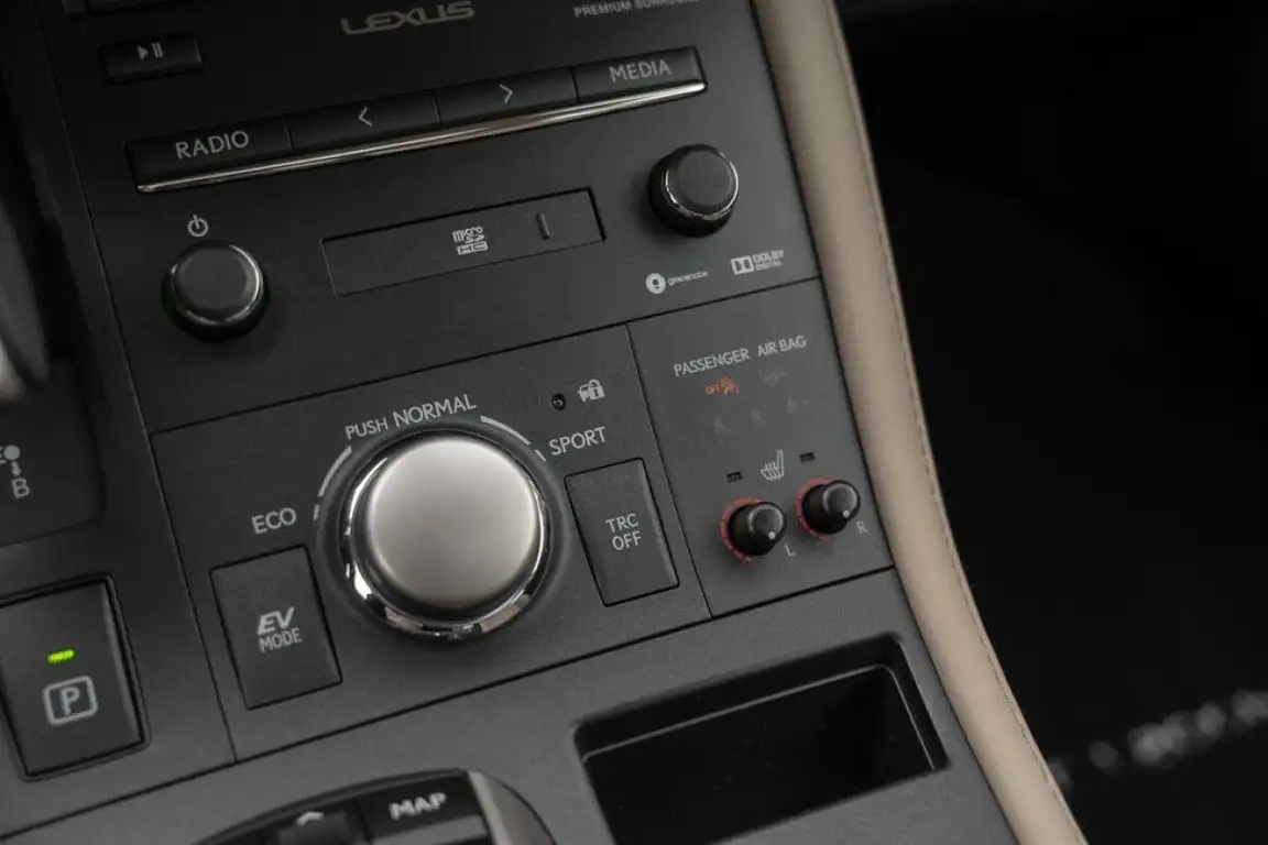LEXUS CT