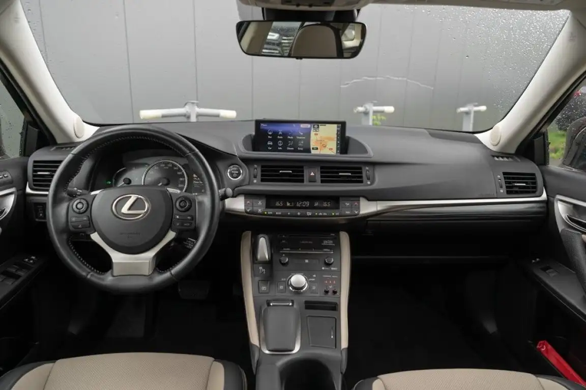 LEXUS CT