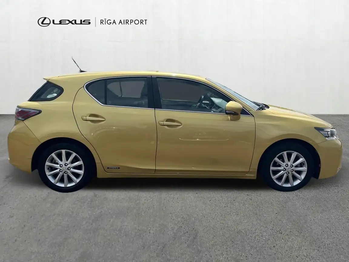 LEXUS CT