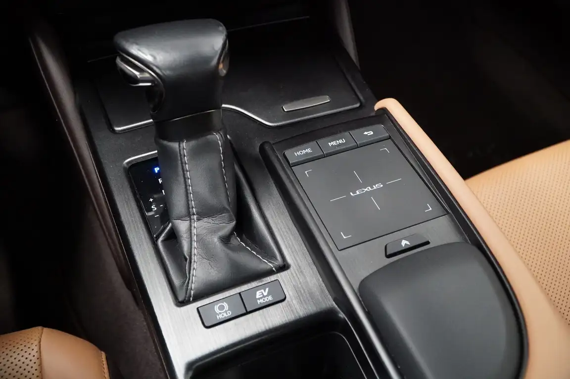 LEXUS ES