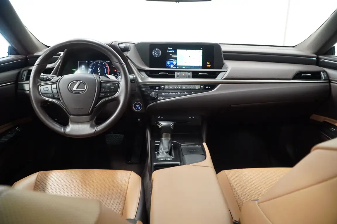 LEXUS ES