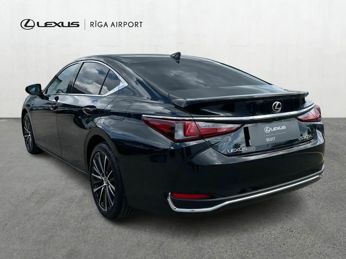LEXUS ES