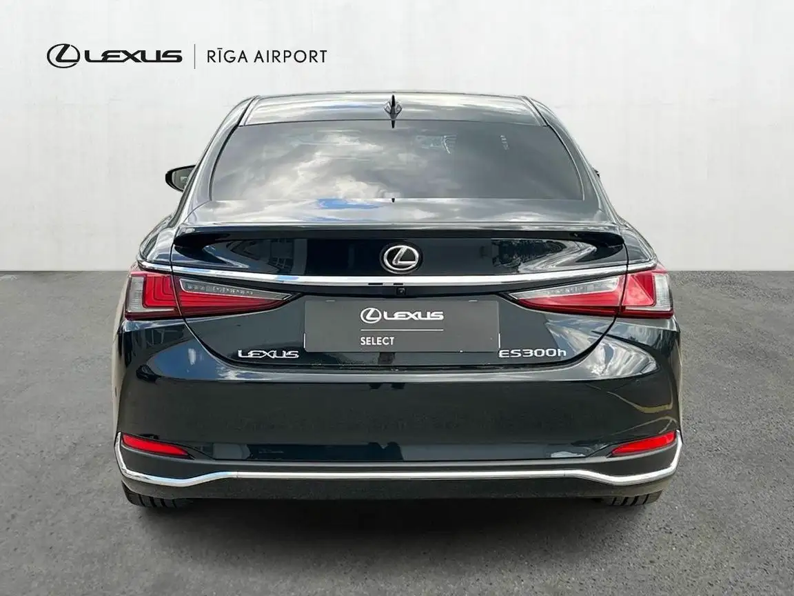 LEXUS ES