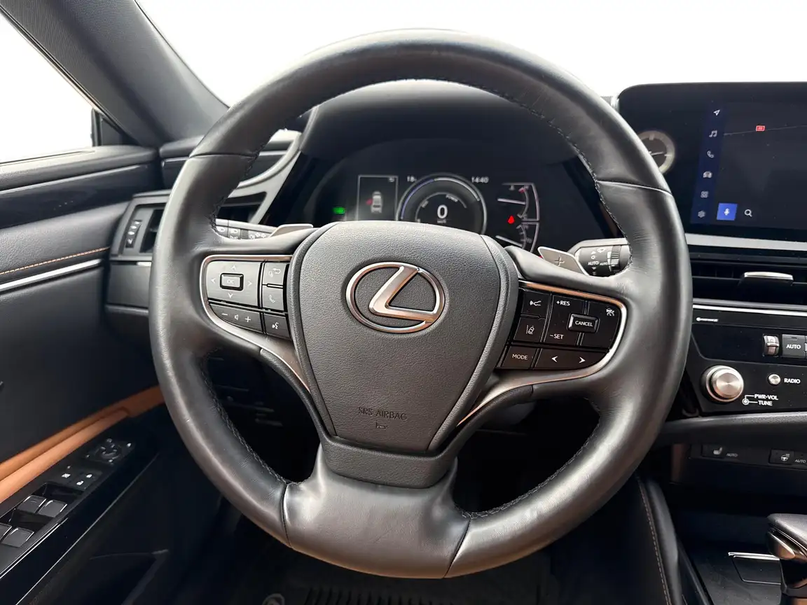 LEXUS ES