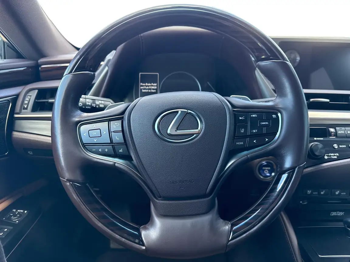 LEXUS ES