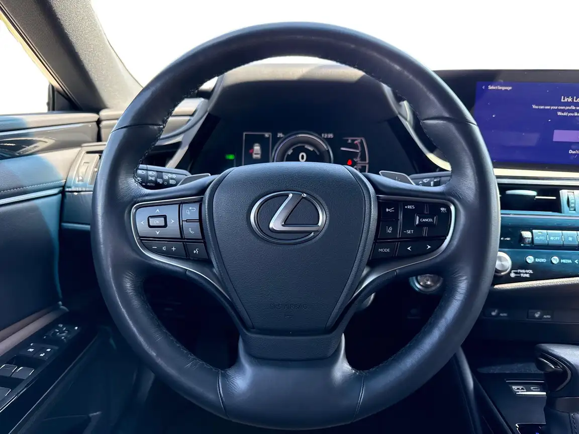 LEXUS ES