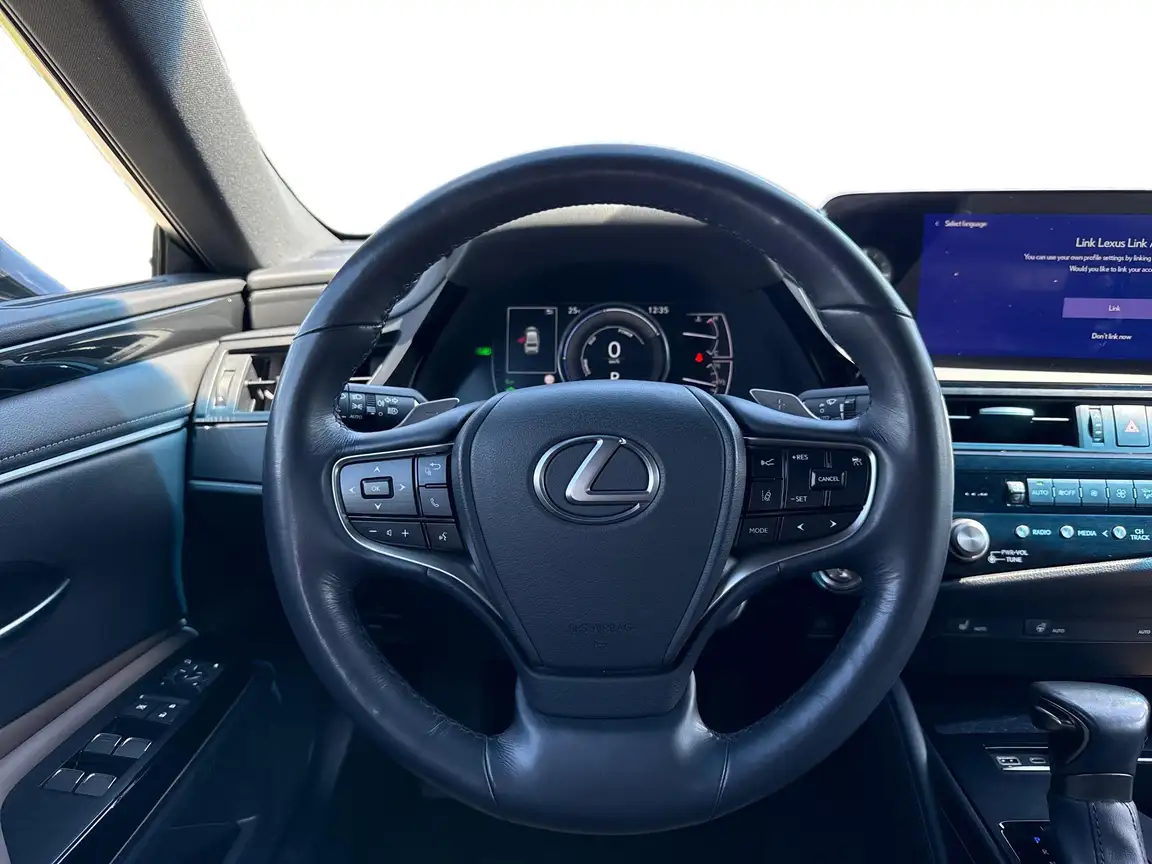 LEXUS ES
