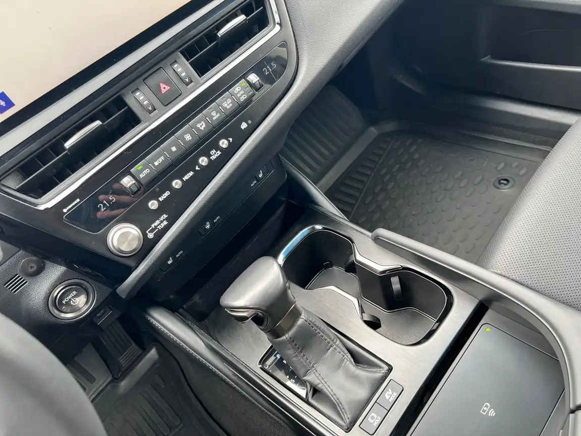 LEXUS ES