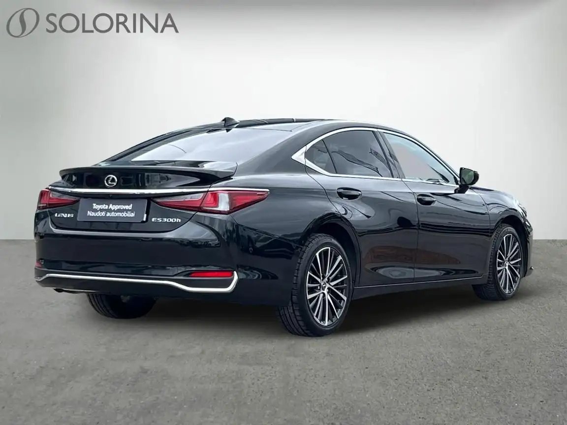 LEXUS ES