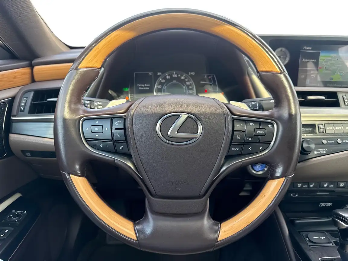 LEXUS ES