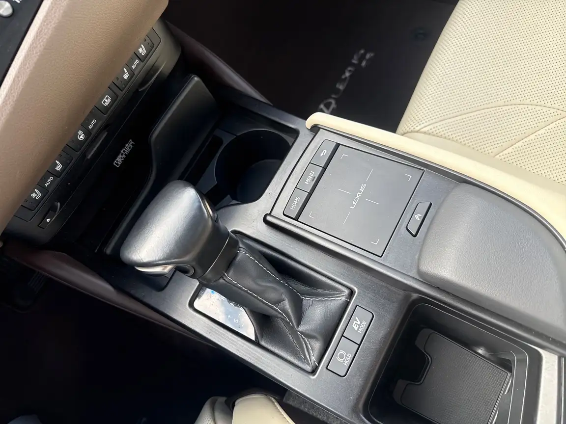LEXUS ES