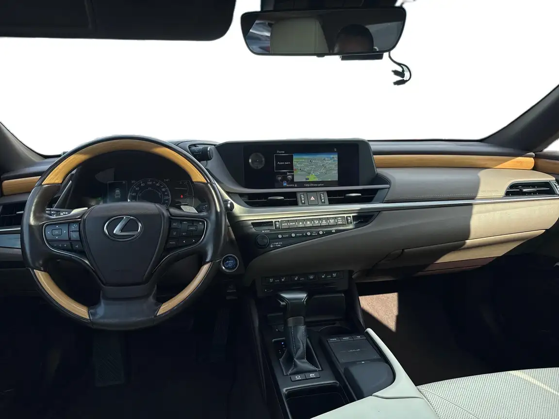 LEXUS ES