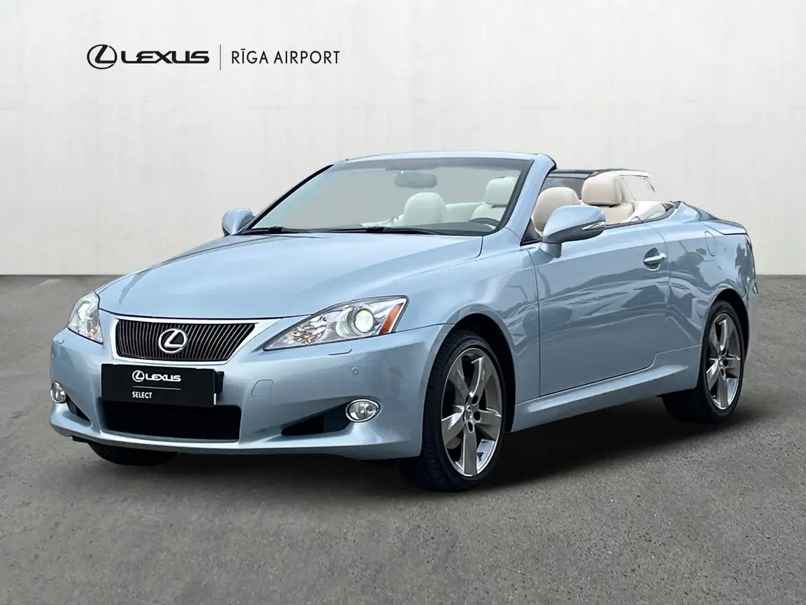 LEXUS IS