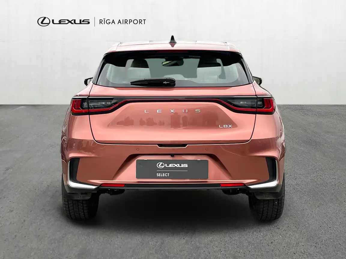 LEXUS LBX