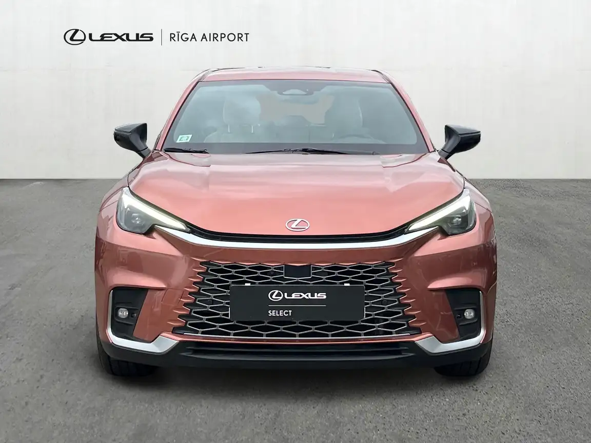 LEXUS LBX