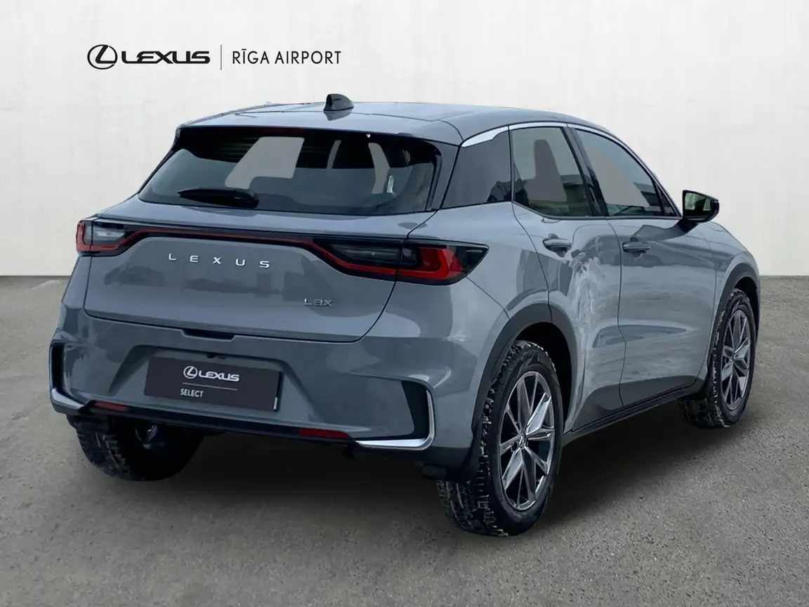 LEXUS LBX