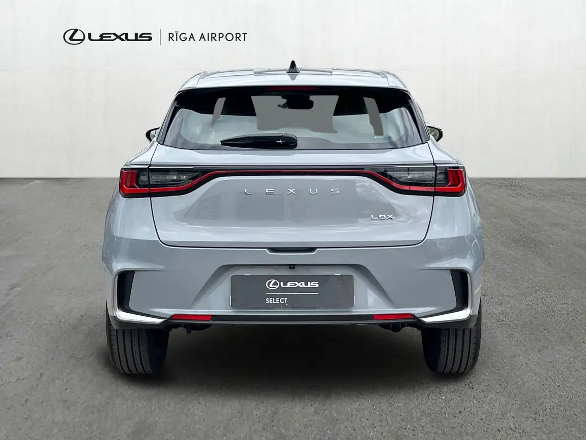LEXUS LBX
