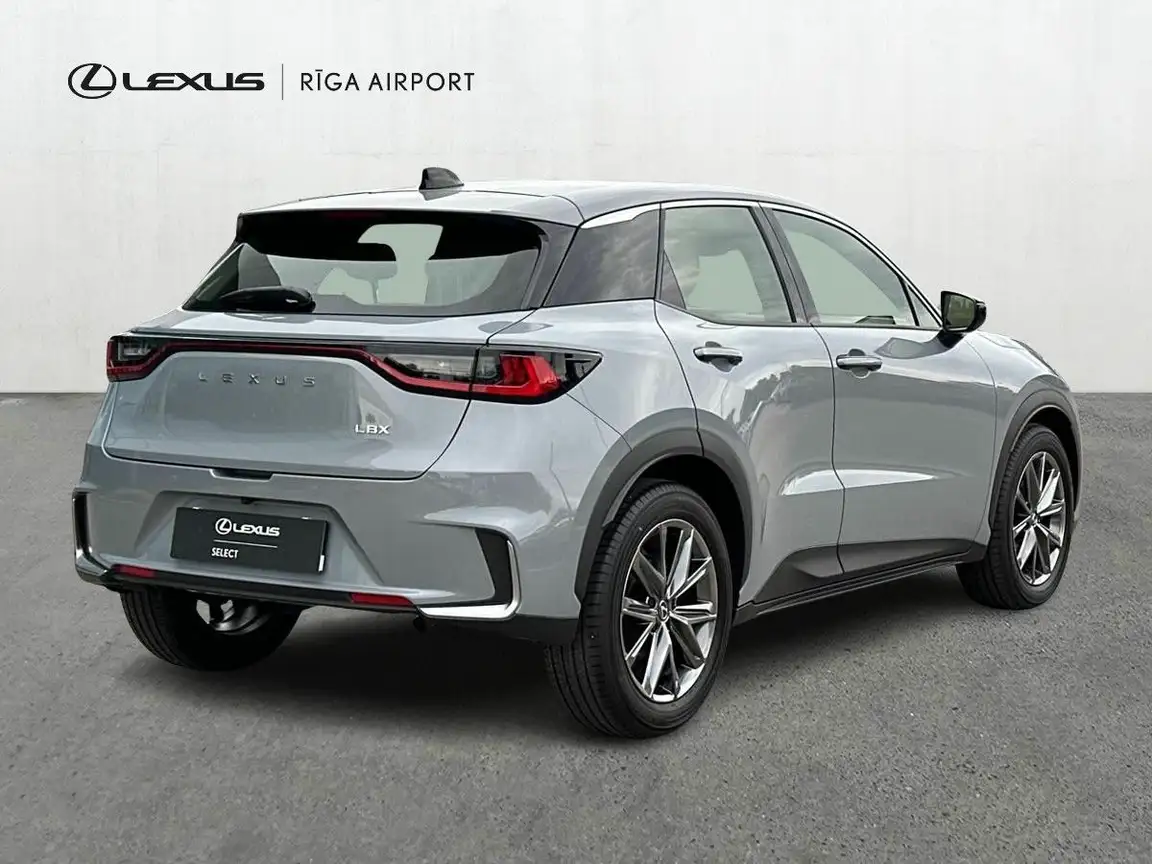 LEXUS LBX
