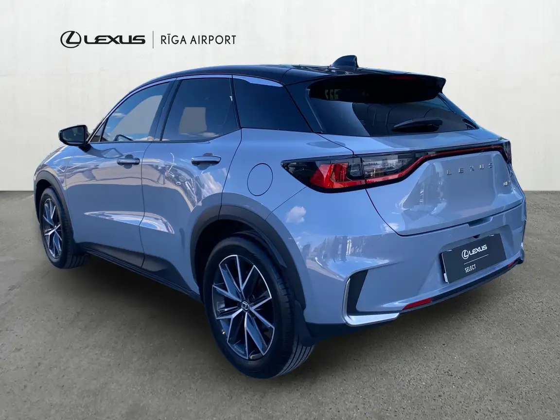 LEXUS LBX