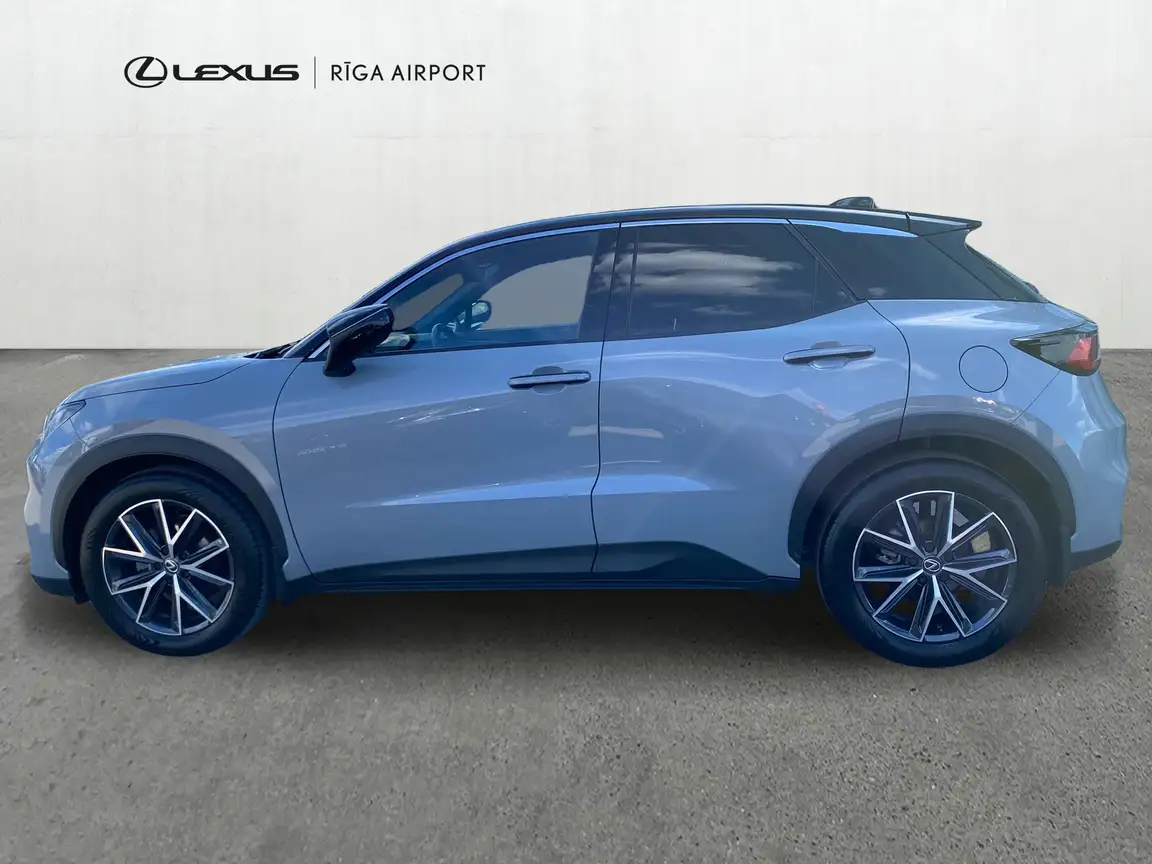 LEXUS LBX
