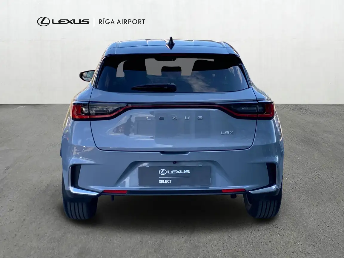 LEXUS LBX