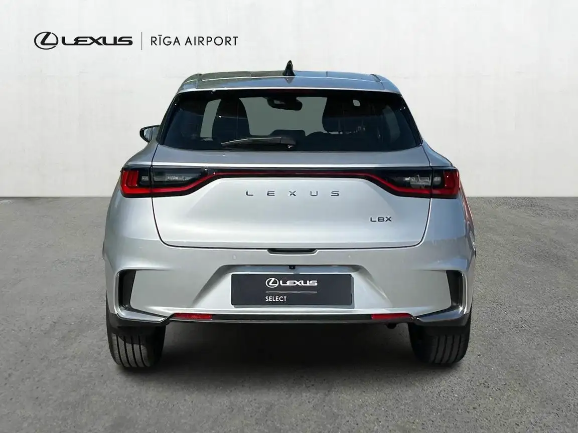 LEXUS LBX