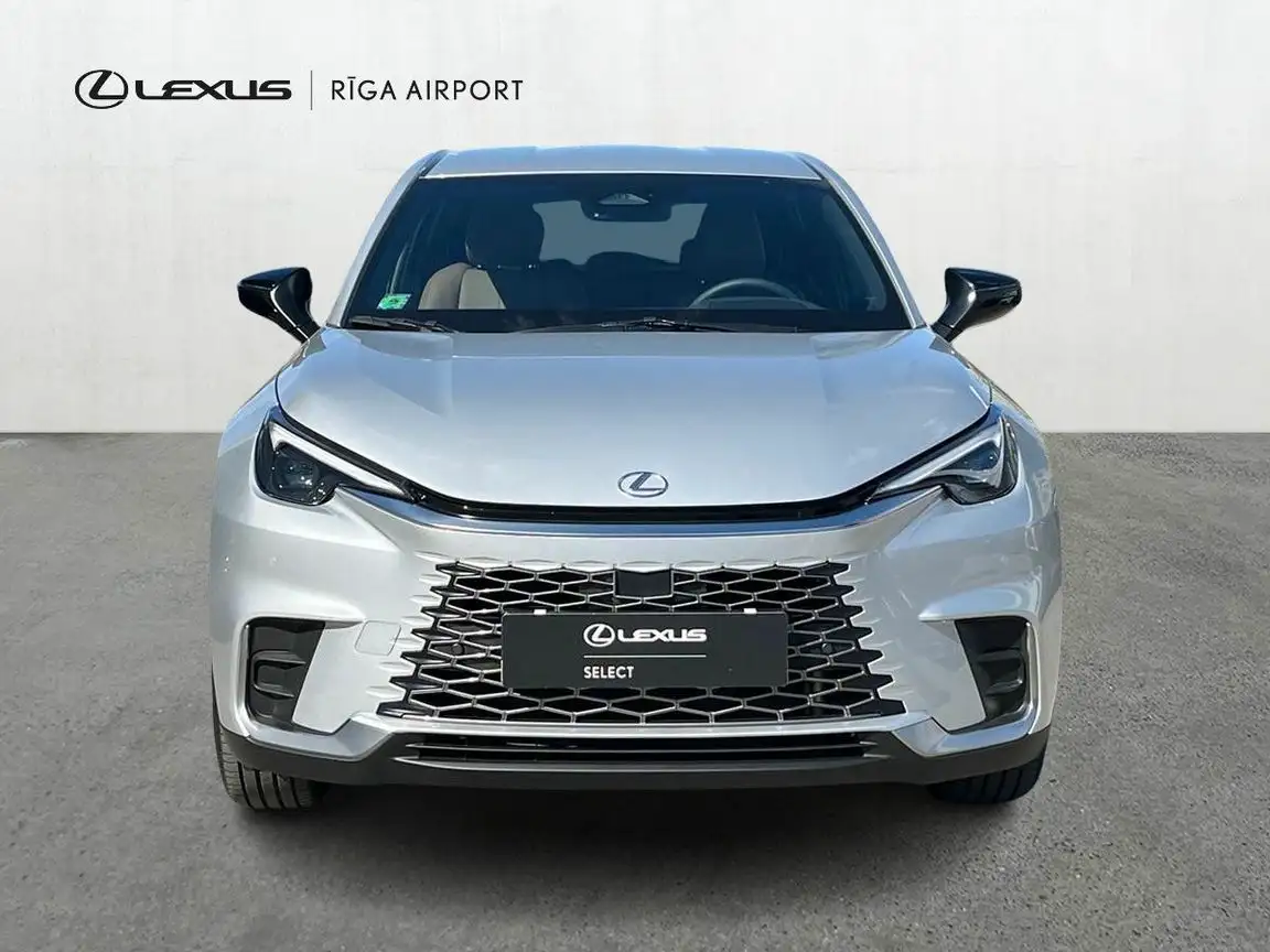 LEXUS LBX