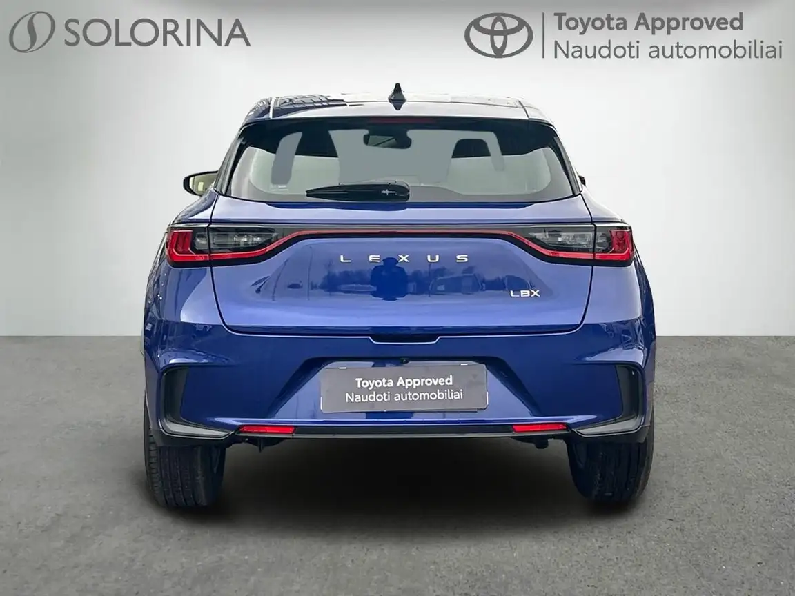 LEXUS LBX