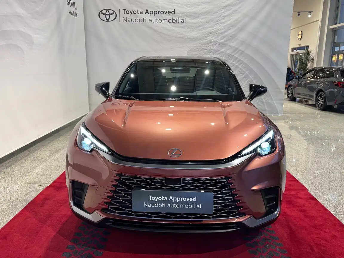 LEXUS LBX