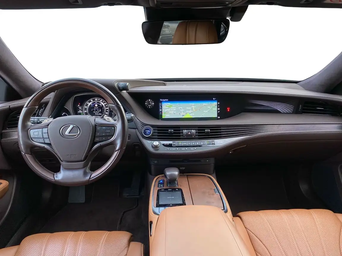 LEXUS LS