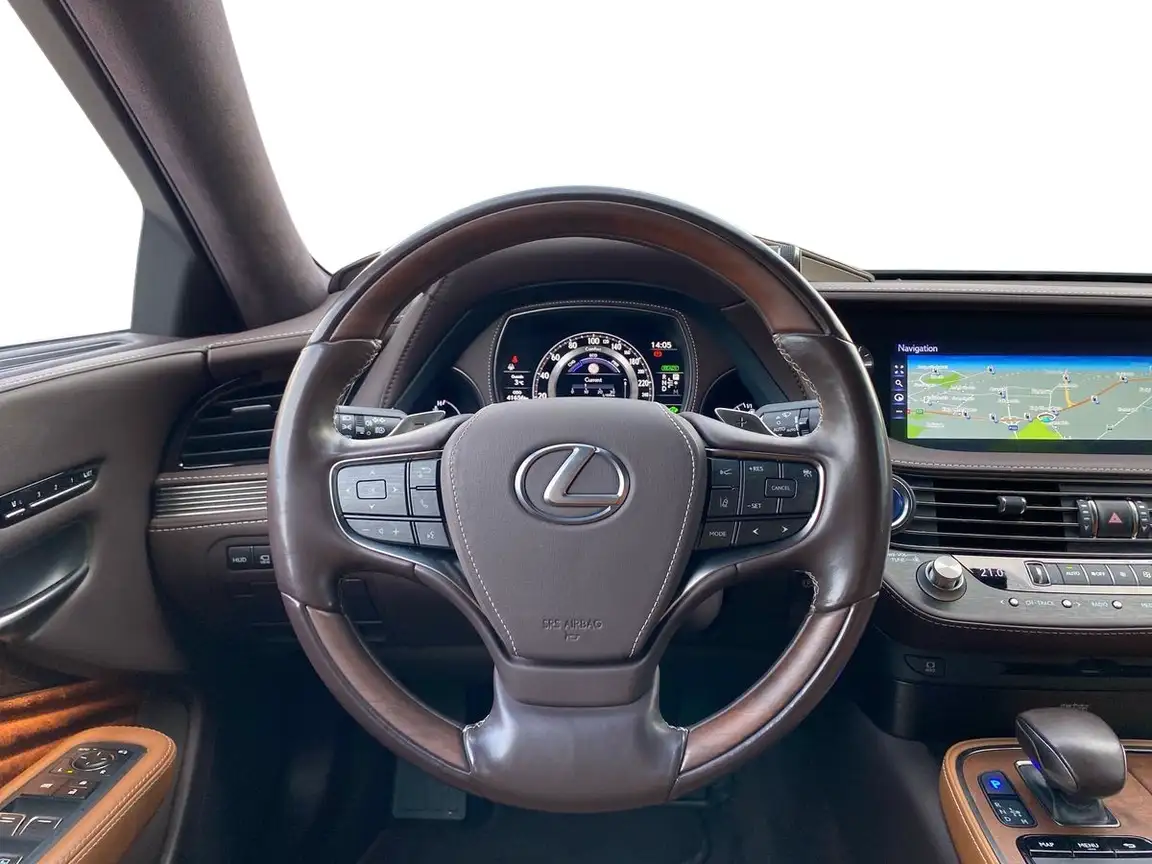 LEXUS LS