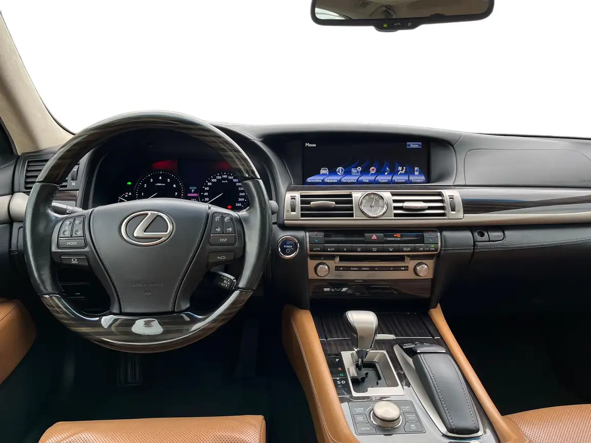 LEXUS LS
