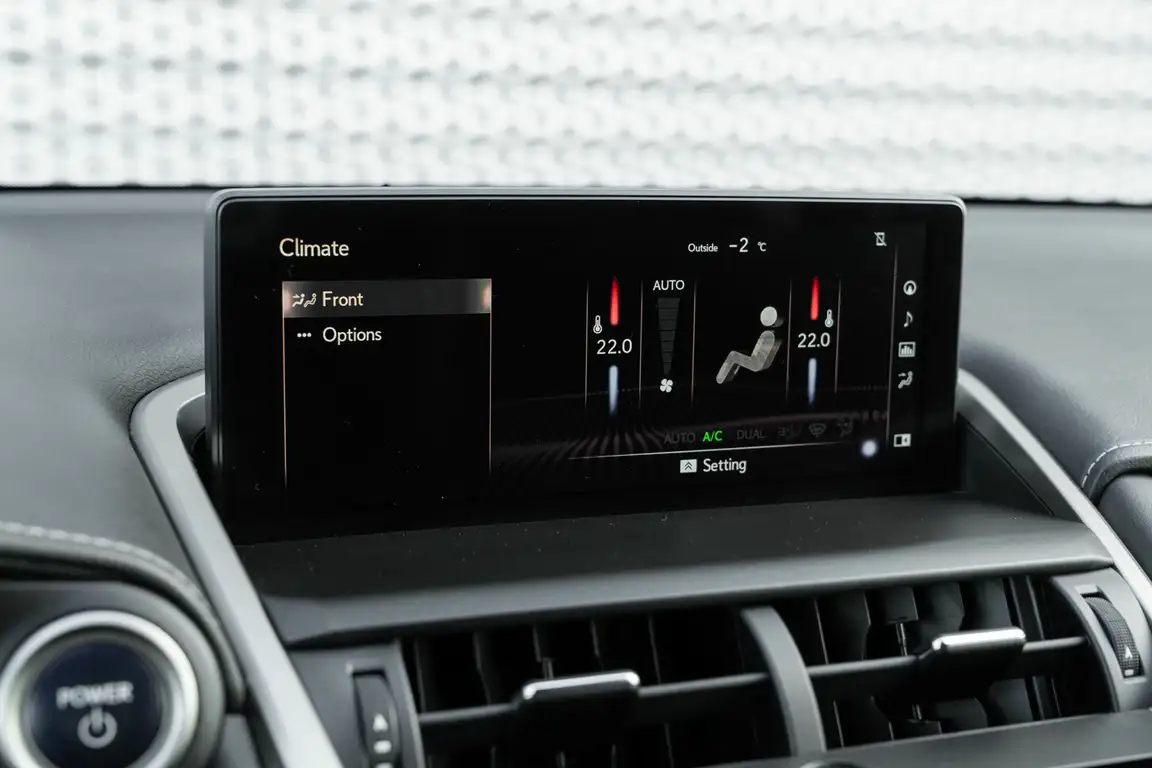 LEXUS NX