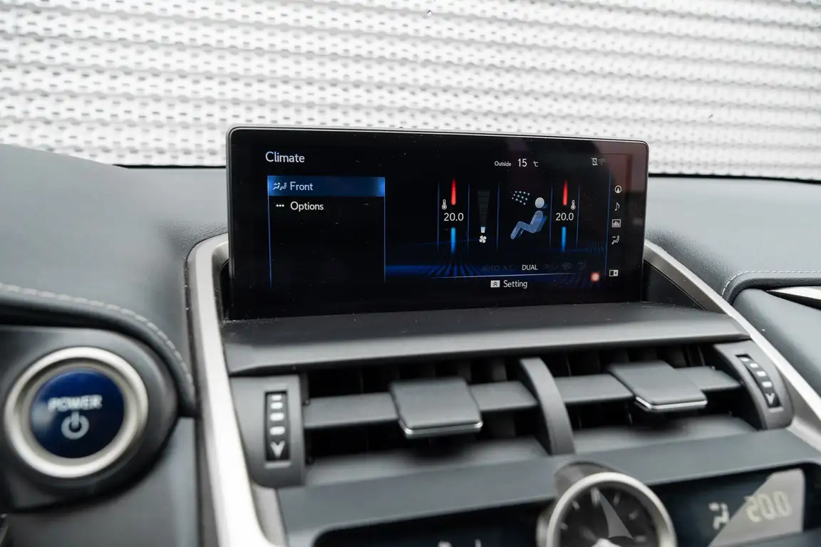 LEXUS NX