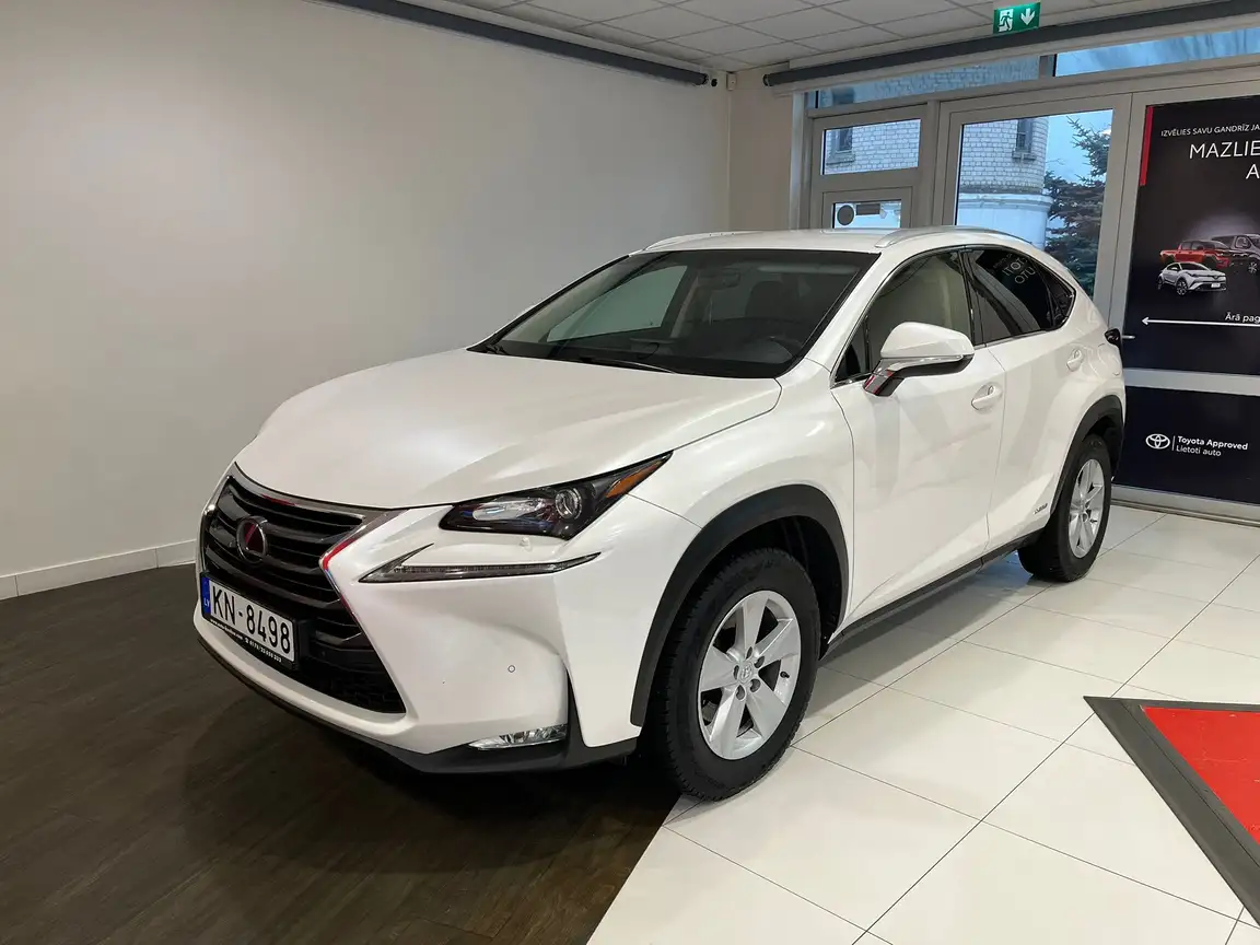 LEXUS NX