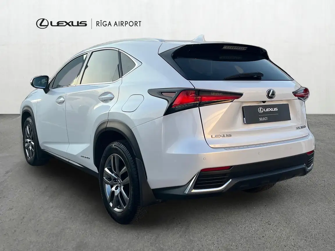 LEXUS NX