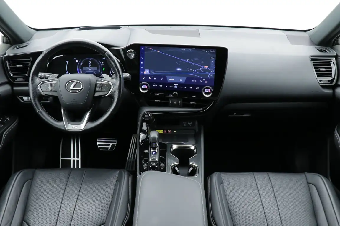 LEXUS NX