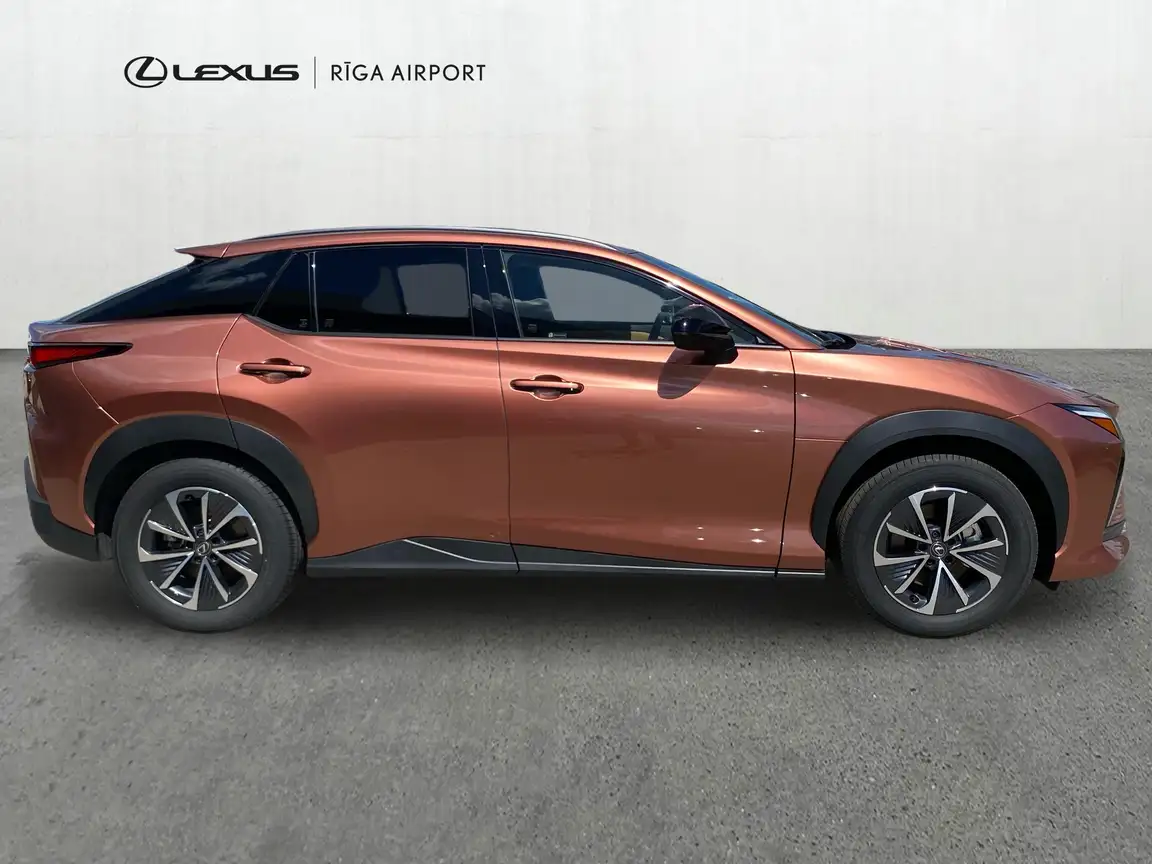 LEXUS RZ