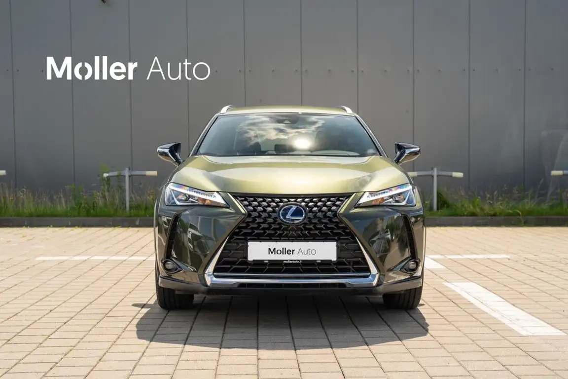 LEXUS UX