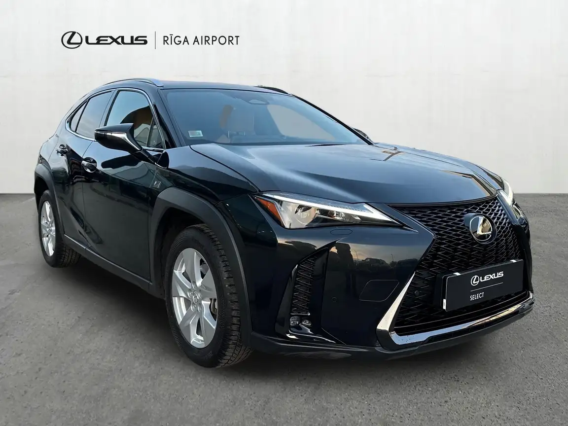 LEXUS UX