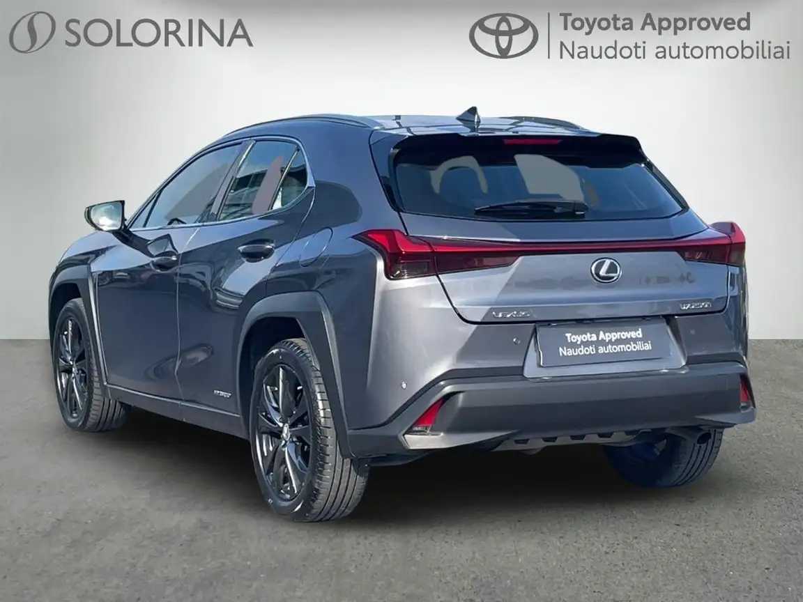 LEXUS UX