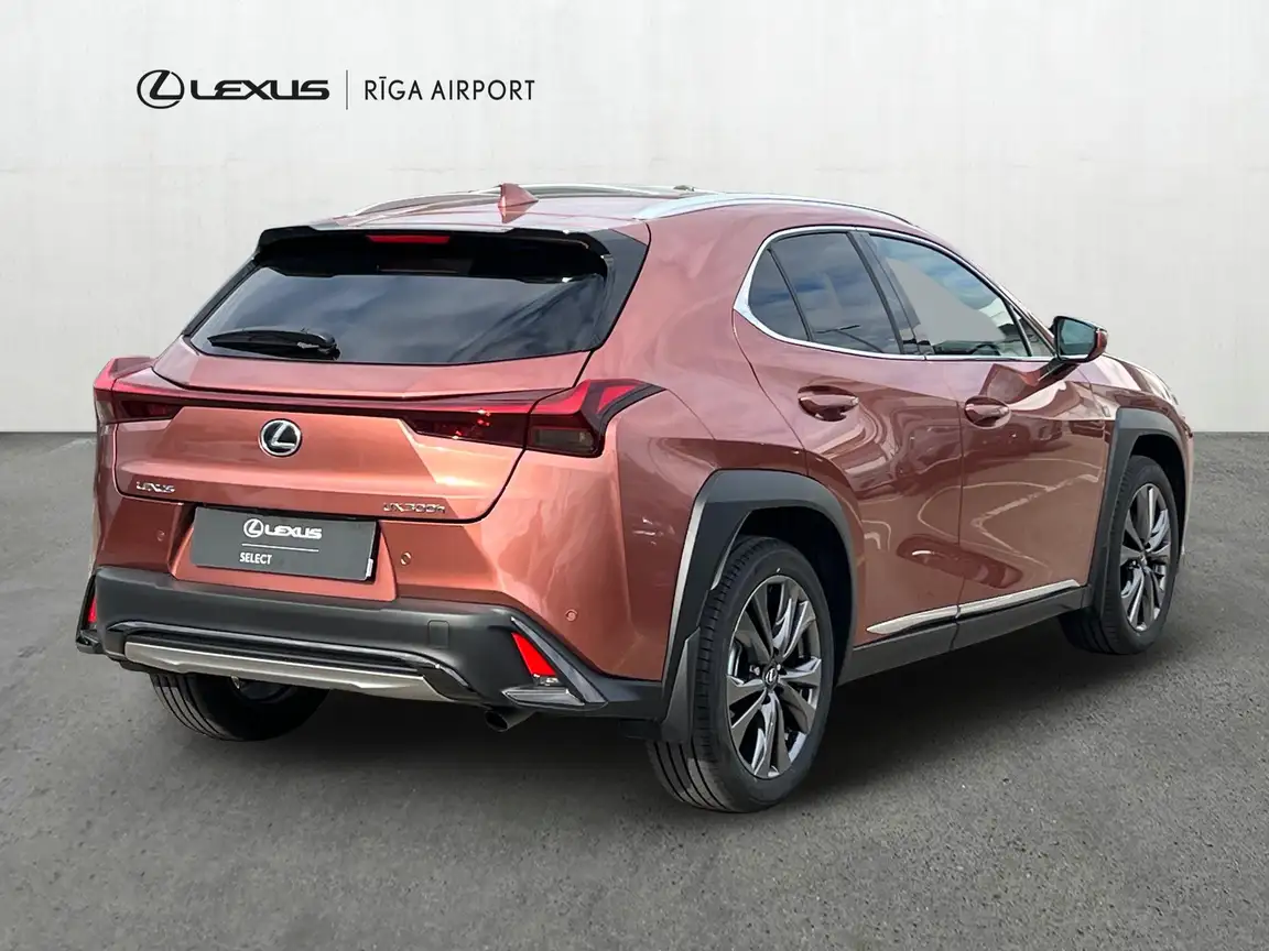 LEXUS UX