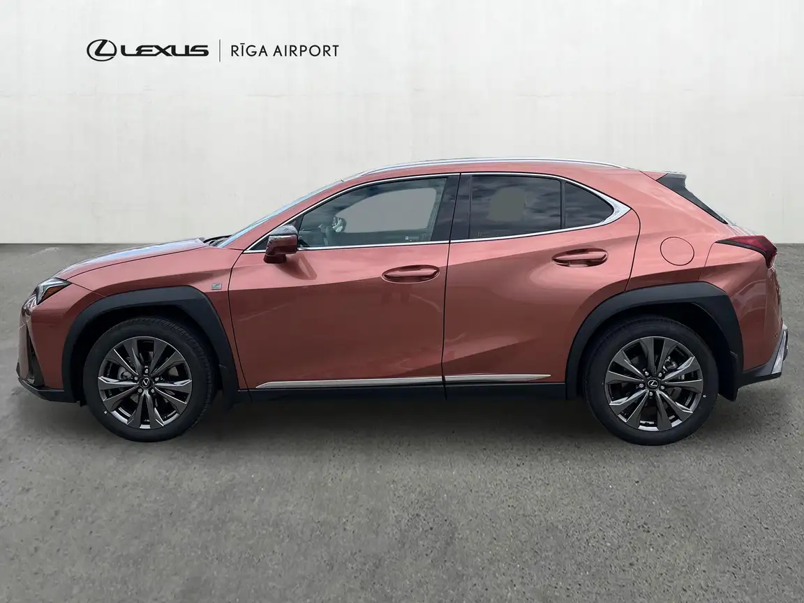 LEXUS UX