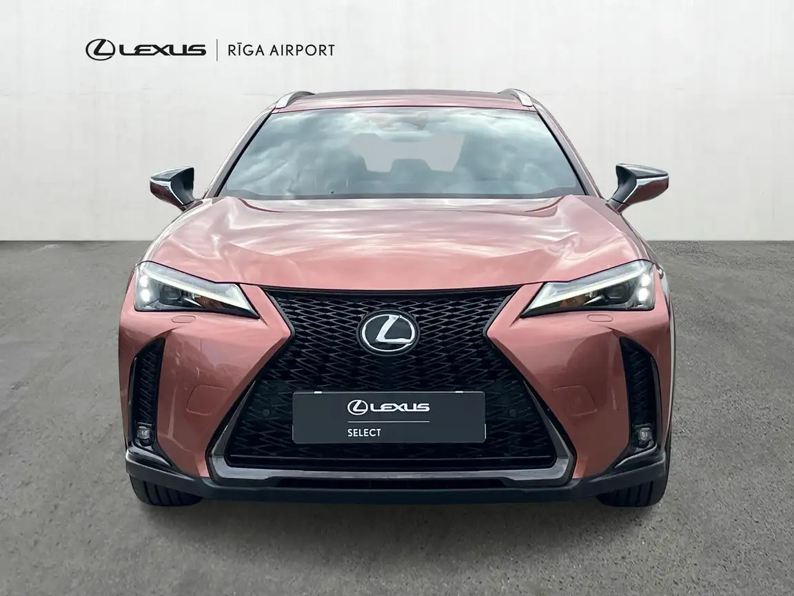 LEXUS UX