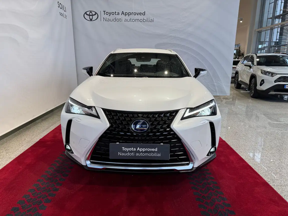 LEXUS UX