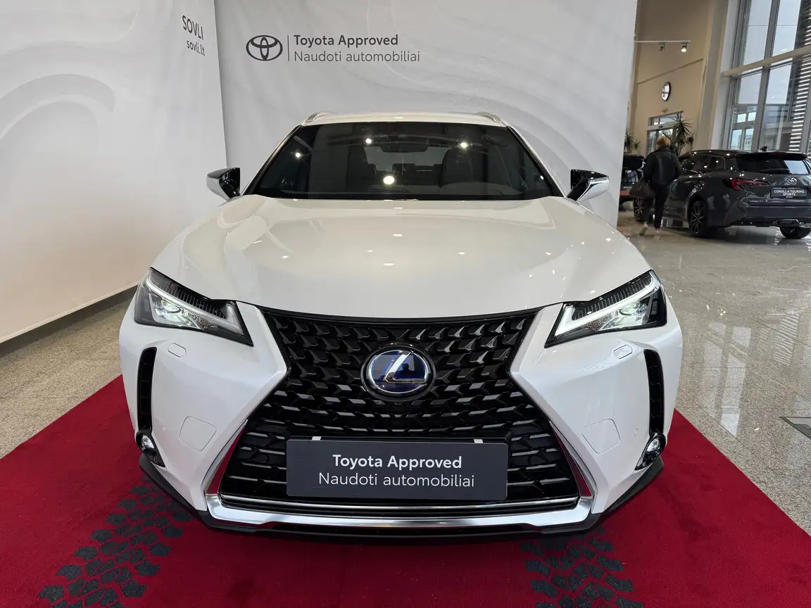 LEXUS UX